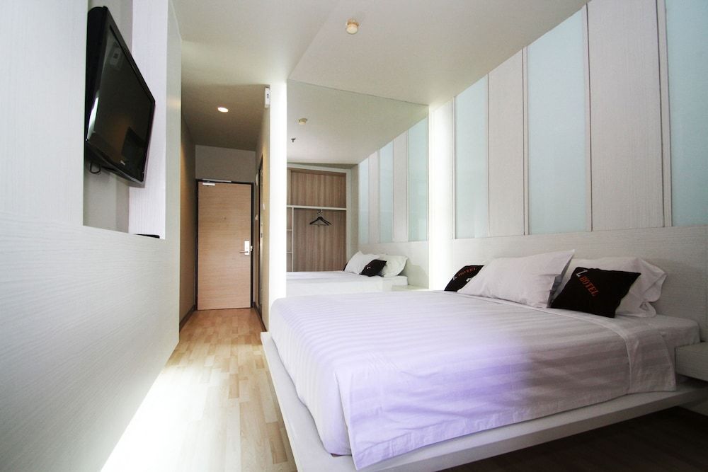 undefined The L Hotel Entertainment 2