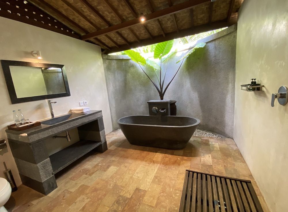 Sawah Indah Villa Double Room, Pool View (2) 4