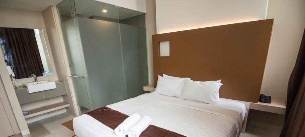 undefined OS Hotel Airport Batam 6