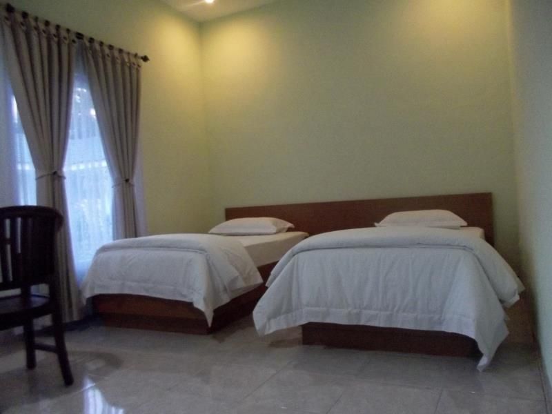 golf course [on-site]