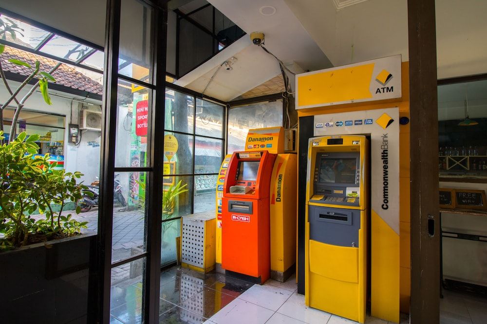 ATM/banking on site