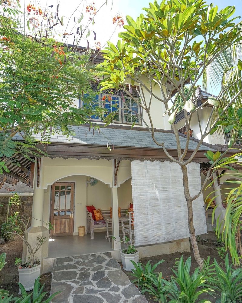 Martas Hotel Gili Trawangan One-Bedroom Bungalow 2