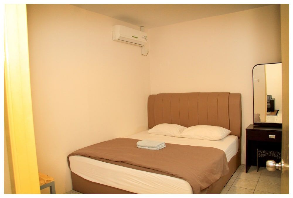 Apartment Queen Victoria Batam Standard Apartment, 2 Bedrooms, Kitchenette, City View 3