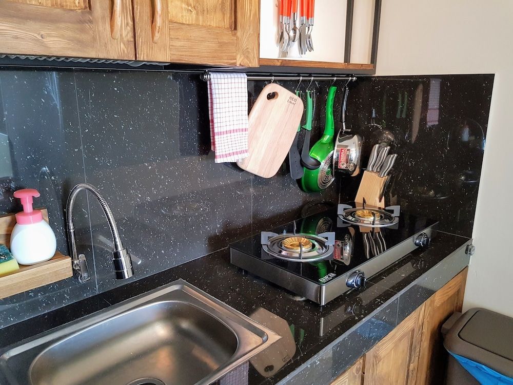 undefined Apartment Queen Victoria Batam 10