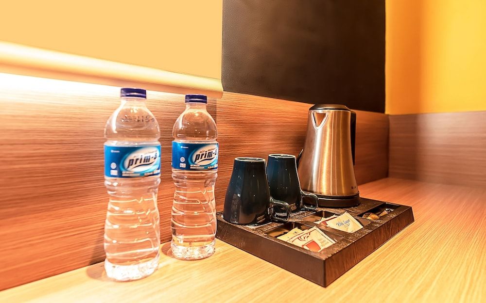 Yellow Bee Tangerang Superior King 9