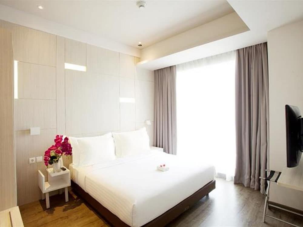 Swiss-belinn Cikarang Suite Double room 6
