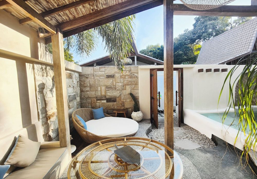 undefined Kaleydo Villas