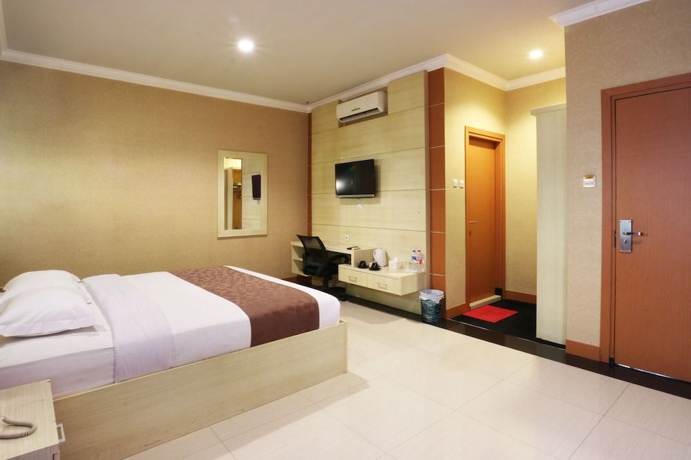 Raja Residence Executive Room 7