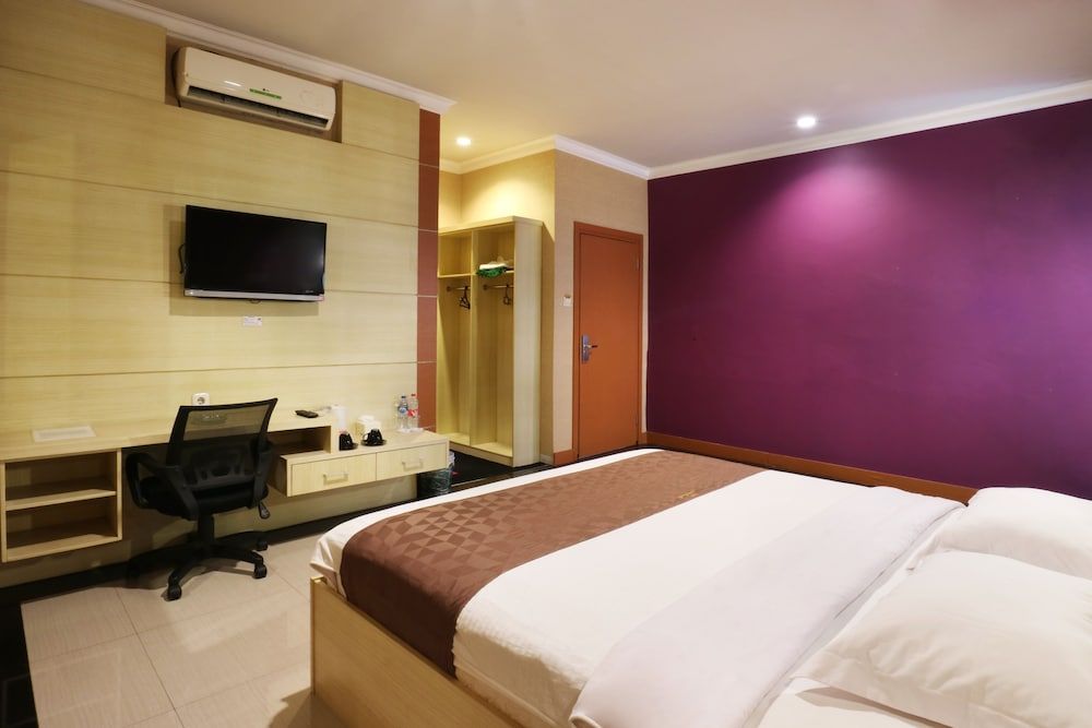 Raja Residence Executive Room 6