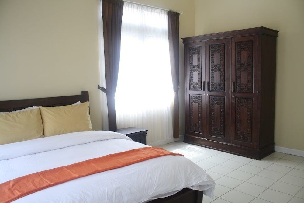 Villa Sofia Kota Bunga Comfort Villa, 4 Bedrooms, Mountain View