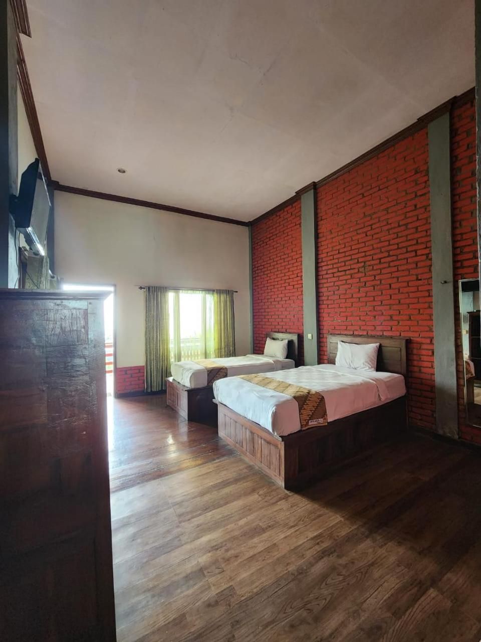 Istana Petani Hotel Deluxe Twin Room 2