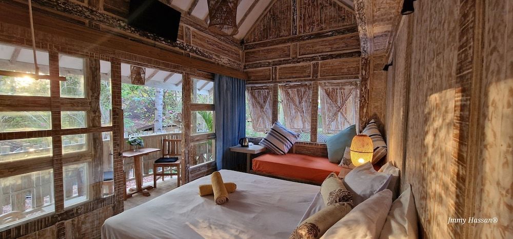 Exclusive Tree House