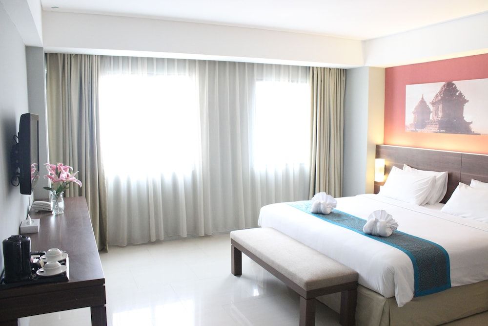 Sahid Mutiara Karawaci Junior Suite Hollywood Style 2