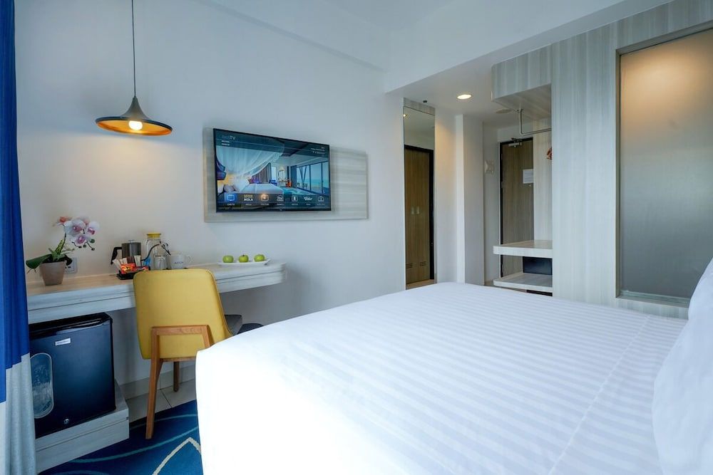 Aston Anyer Beach Hotel Deluxe Room, Balcony 3