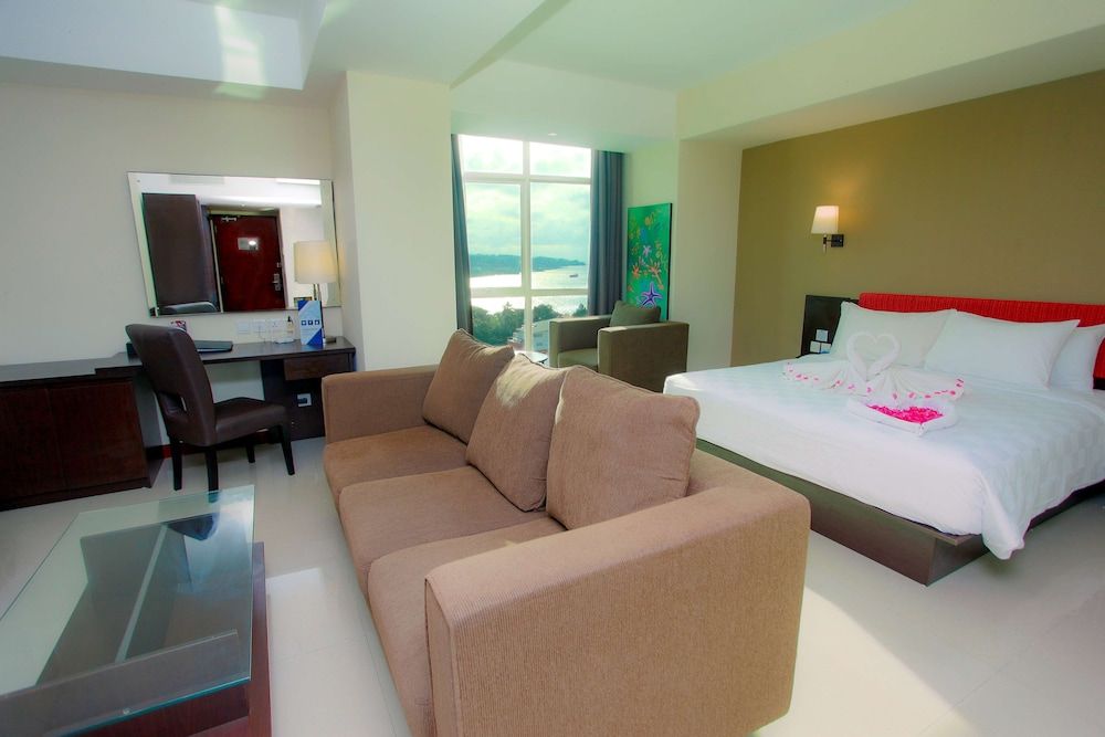 Executive Room, 1 Queen Bed, Non Smoking, Mountain View