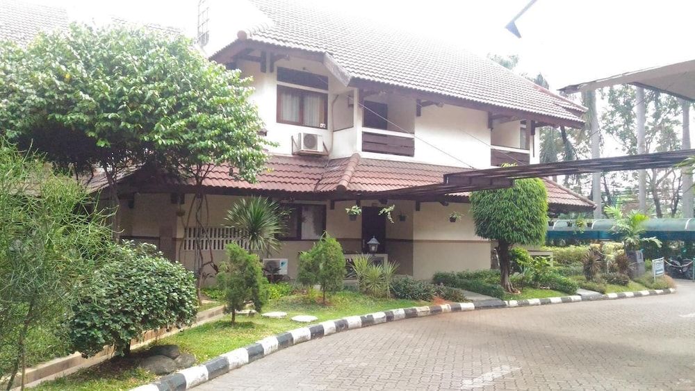 undefined d'Arcici Plumpang 5