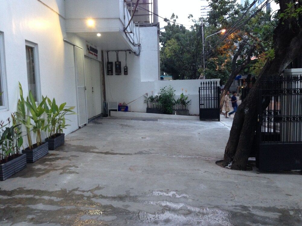 undefined Menteng House 6