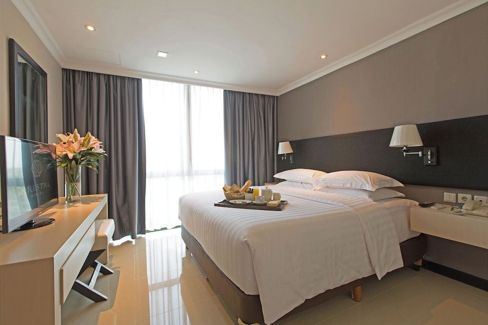 undefined Hotel Kristal 5