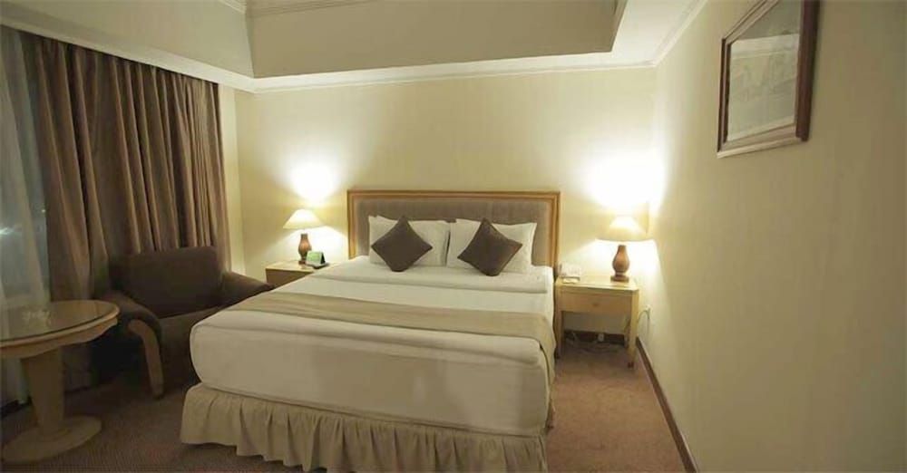 undefined Oasis Amir Hotel 2