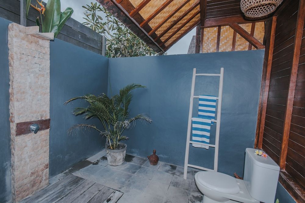 Dream Beach Huts Standard Huts Garden View 4