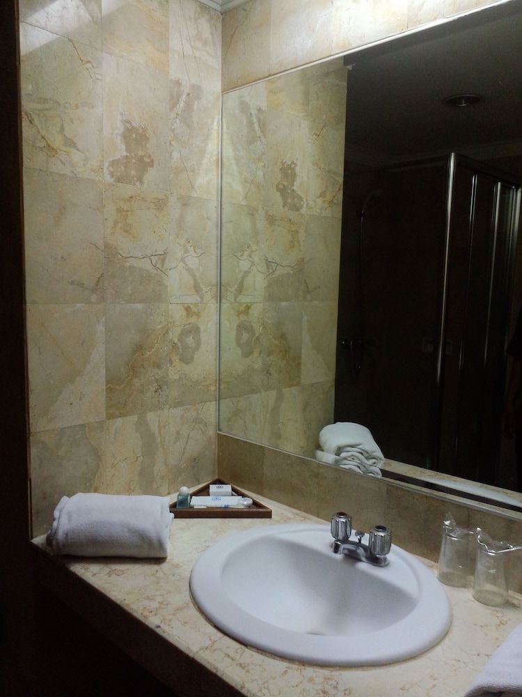 Hotel Bintang Wisata Mandiri Superior Room, 2 Twin Beds, City View 4