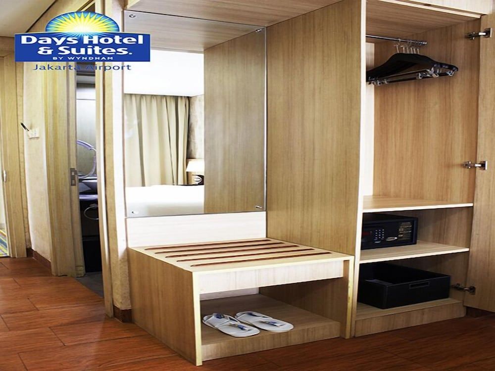 undefined Days Hotel & Suites by Wyndham Jakarta Airport 9