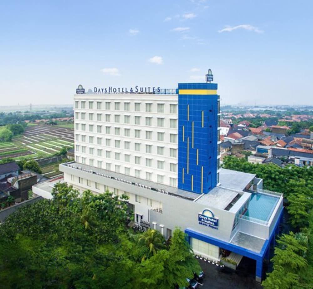 undefined Days Hotel & Suites by Wyndham Jakarta Airport 4