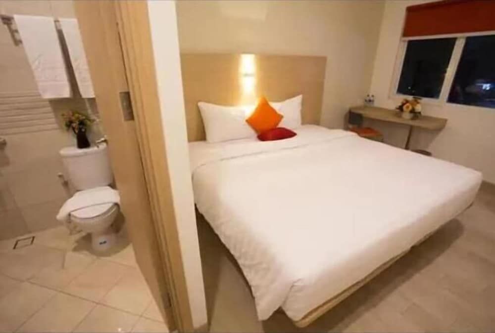 undefined Hotel Cikini 8