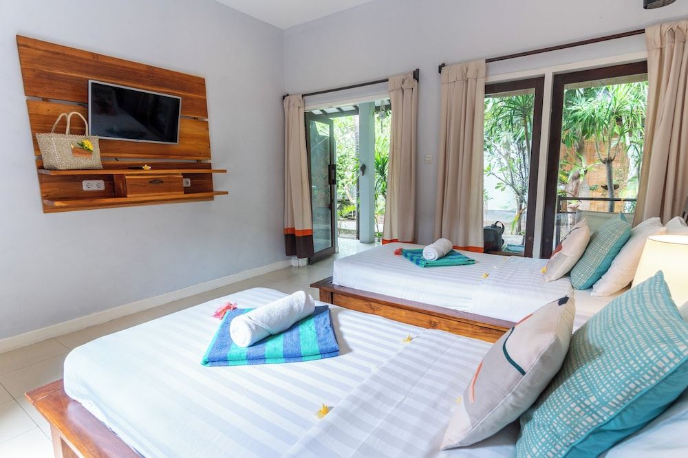 Room, 2 Twin Beds, Garden View