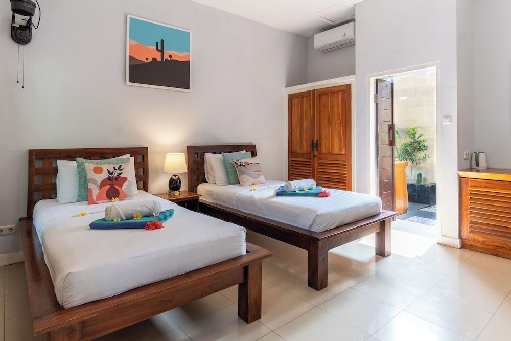 Bale Sampan Bungalows