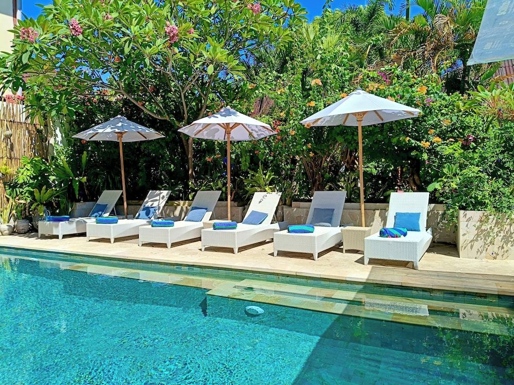 undefined Bale Sampan Bungalows