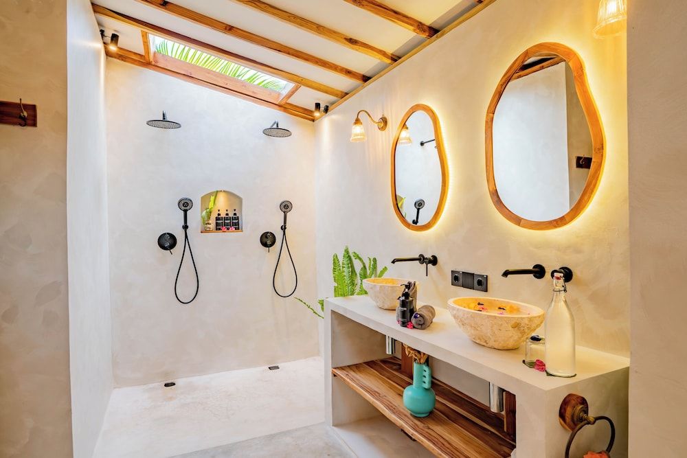 undefined Bale Sampan Bungalows 7