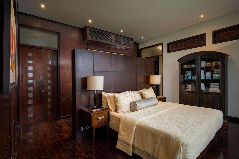 The Luxe Ubud One Bedroom Emerald Villa with Private Pool 3