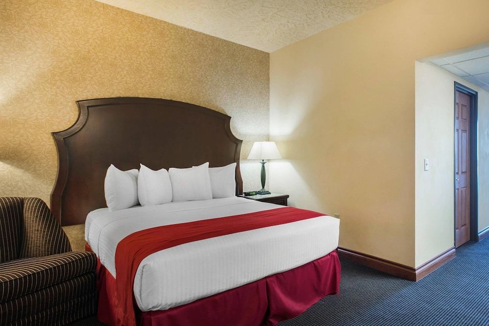 Standard Room, Multiple Beds Smoking policy Non-smoking