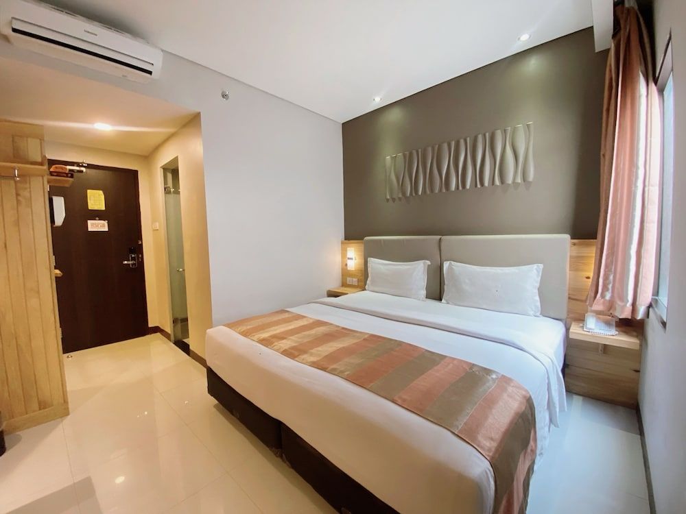 undefined Verse Lite Hotel Gajah Mada 5