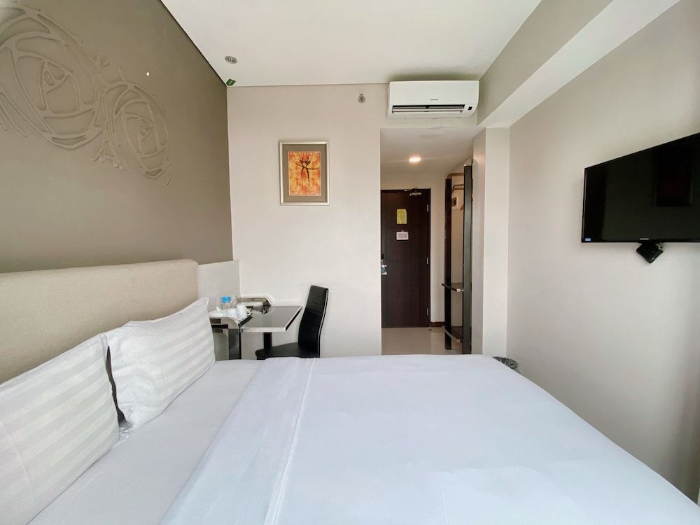 undefined Verse Lite Hotel Gajah Mada 4