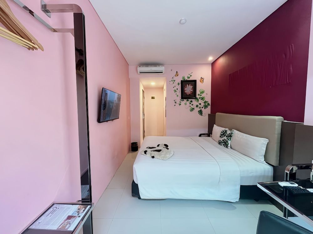 Suite Jacuzzi Room