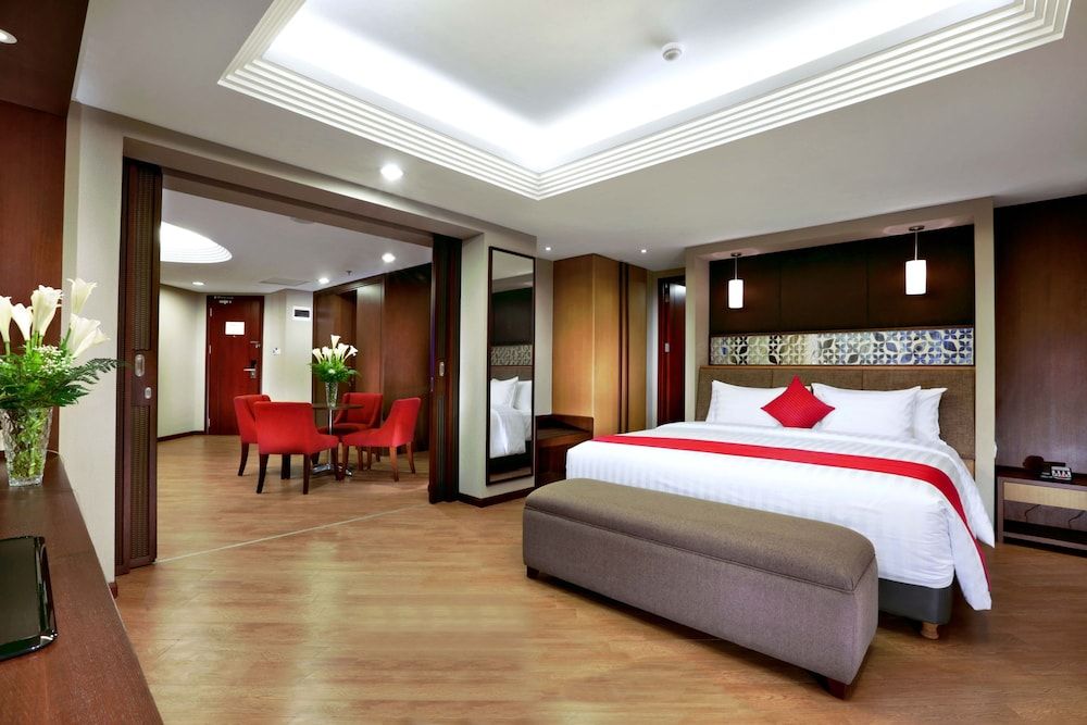 Aston Sentul Lake Resort & Conference Center Suite