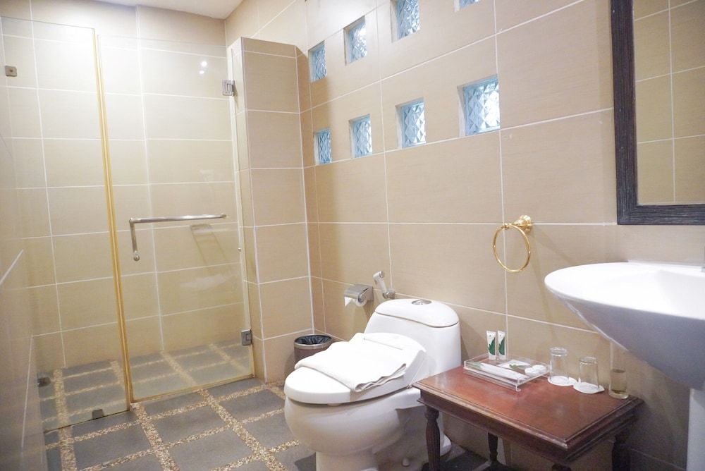 Puteri Gunung Hotel Suite Room 3