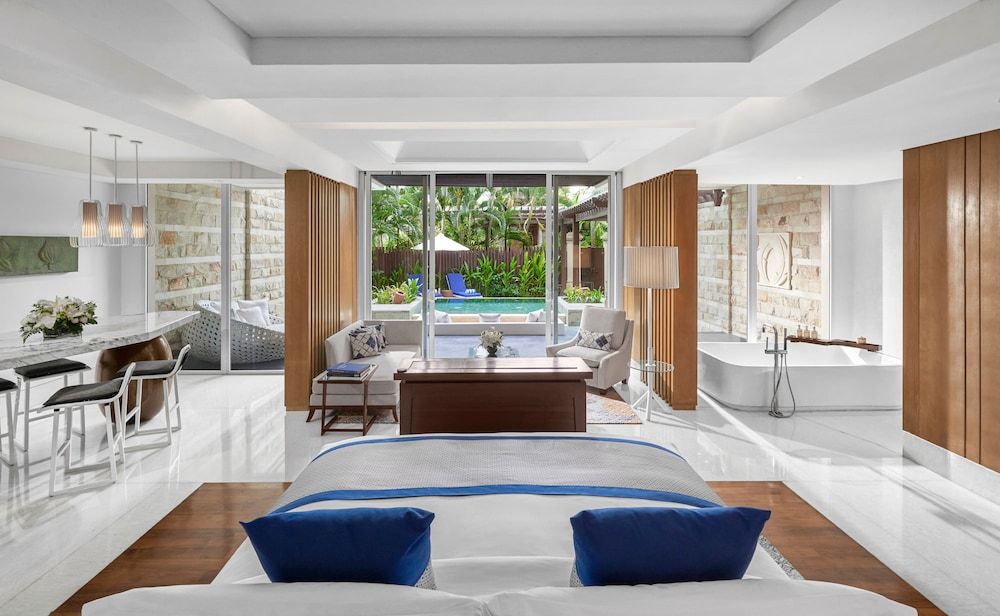 Honeymoon Suite (Millésime Access, Plunge Pool)