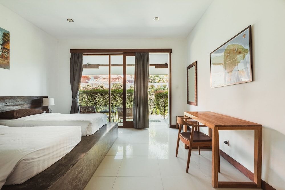 Deluxe Room, Garden View