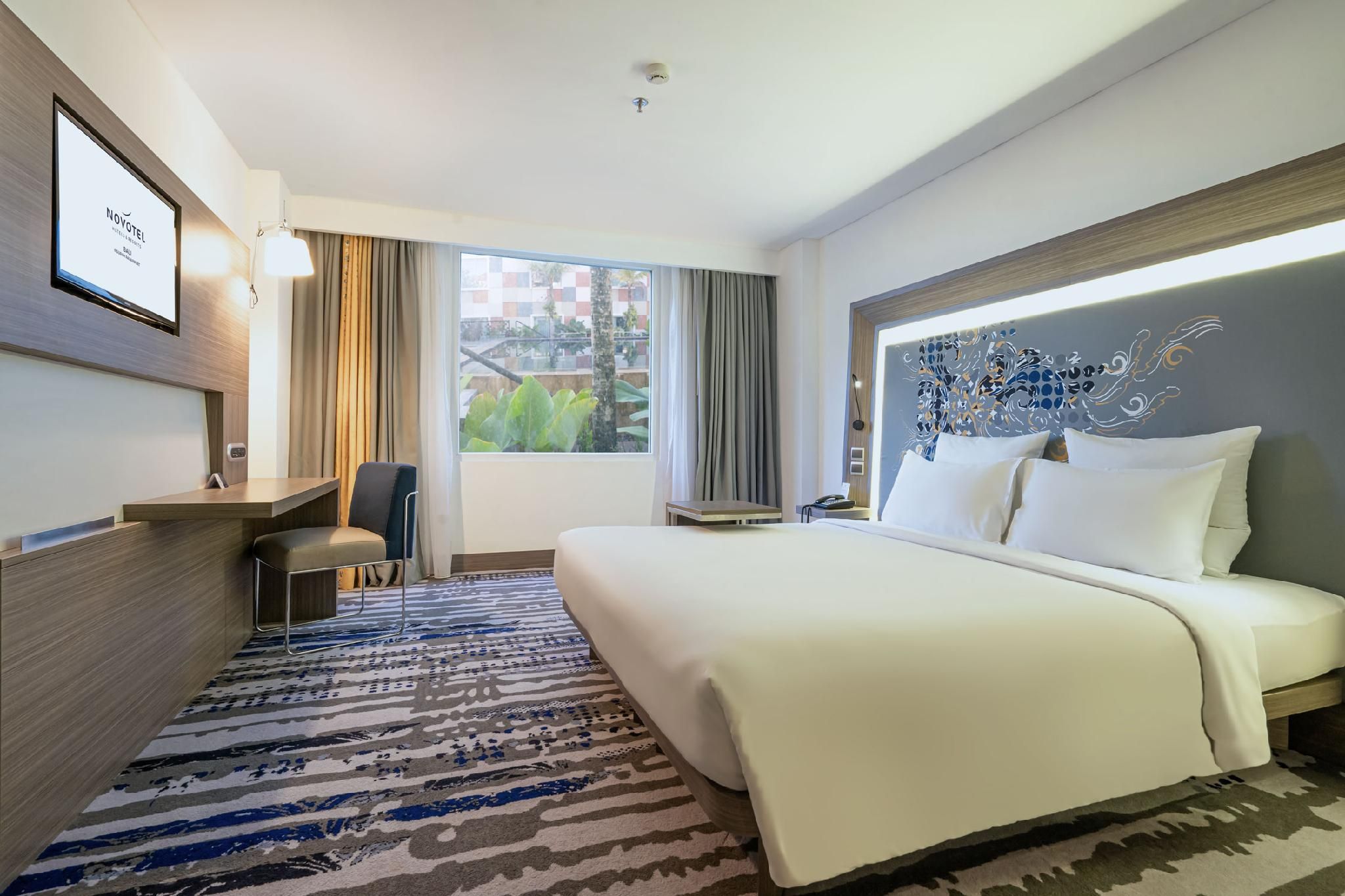 Superior Room with 1 King Size Bed