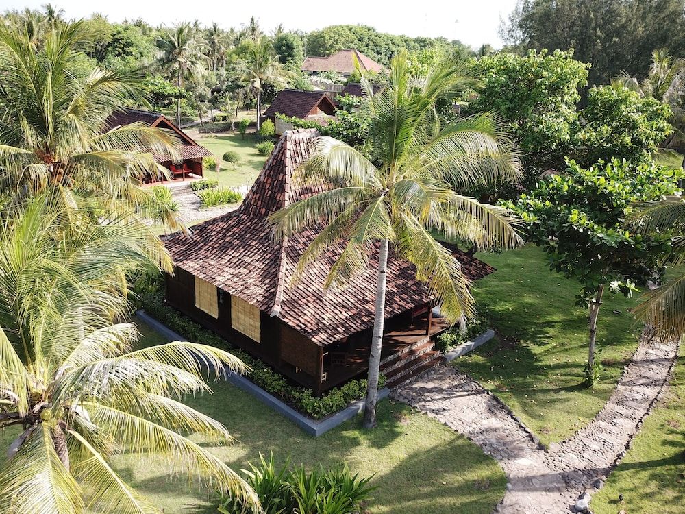Desa Dunia Beda Joglo Villa Beach Front 4