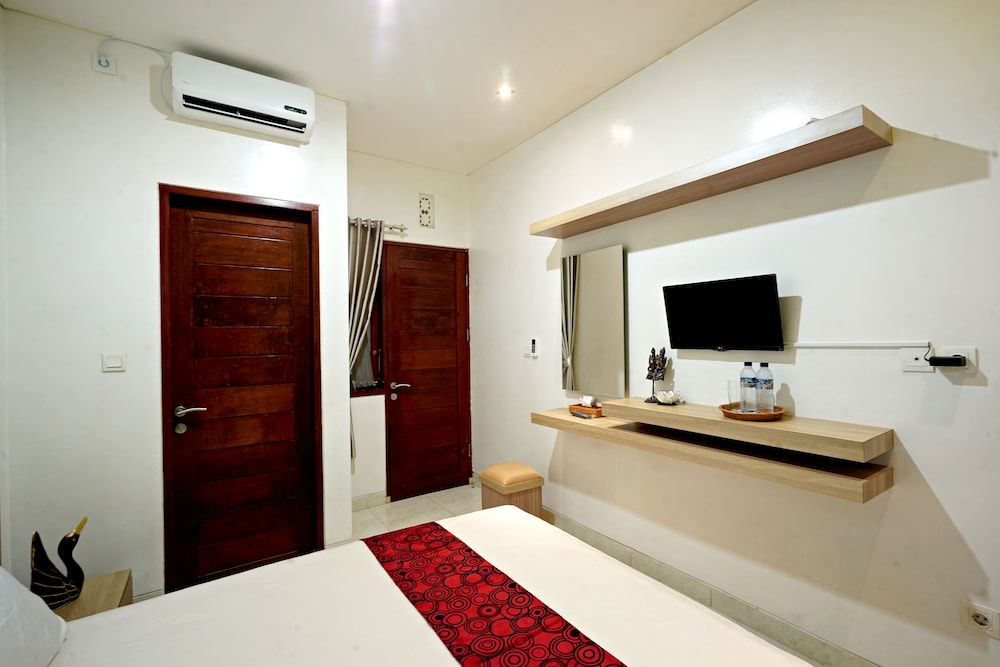 D'Pande Deluxe Double Room 3