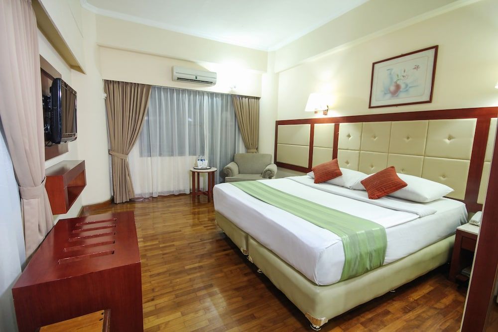 undefined Grand Menteng Hotel 3