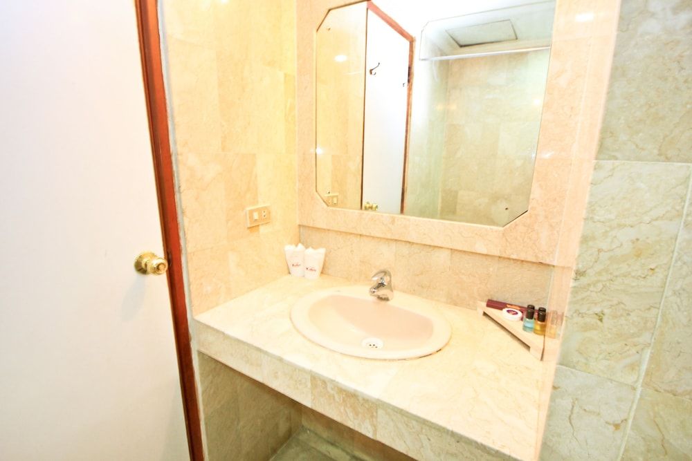 Grand Menteng Hotel Superior Room, Non Smoking 7