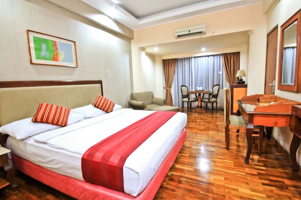 undefined Grand Menteng Hotel 2