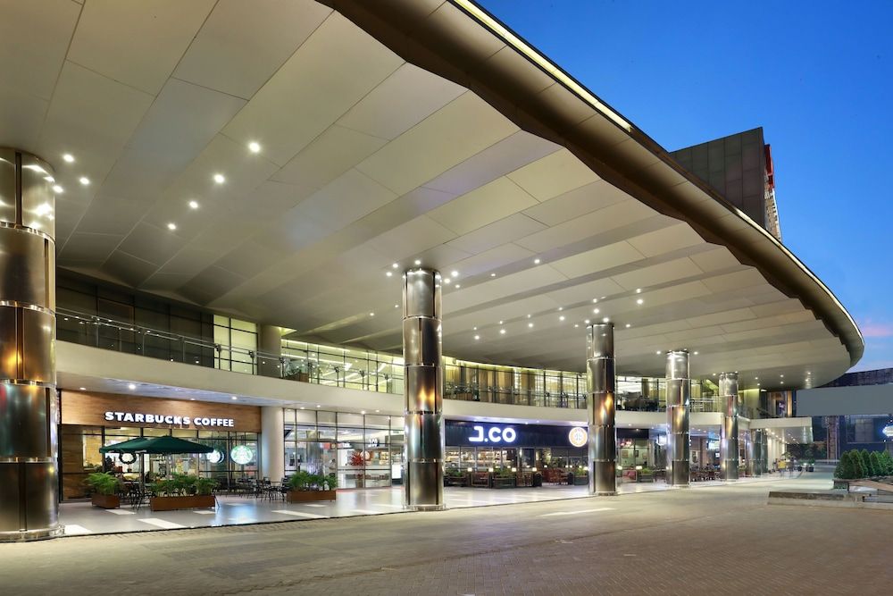 undefined Swiss-Belhotel Airport Jakarta 8