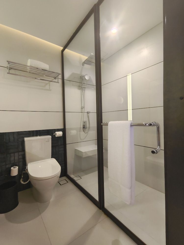 Four Points by Sheraton Batam Room, 2 Twin Beds, City View (Free Harbour Bay Ferry Shuttle) 3