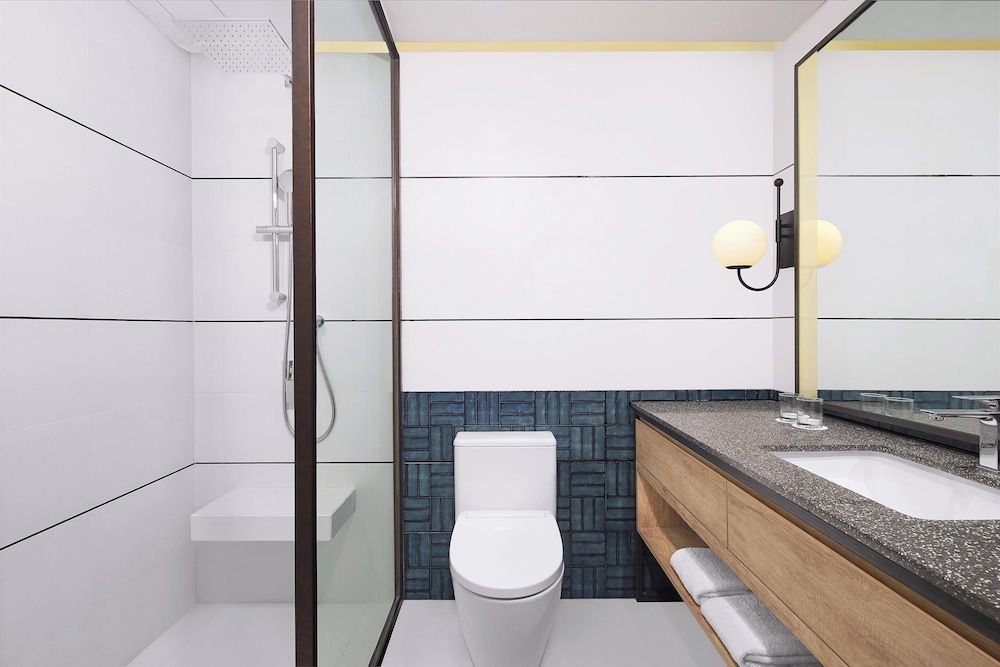 Four Points by Sheraton Batam Room, 2 Twin Beds, City View (Free Harbour Bay Ferry Shuttle) 4